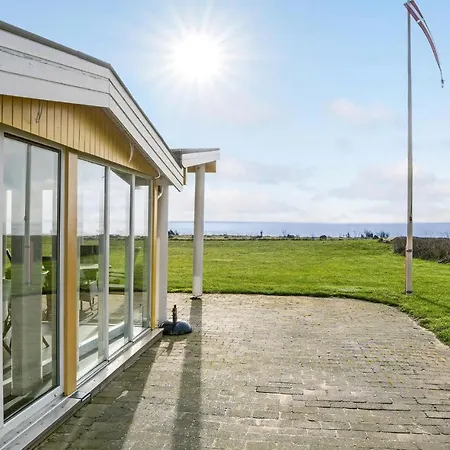 Holiday home Beautiful In Spottrup With Kitchen Lihme