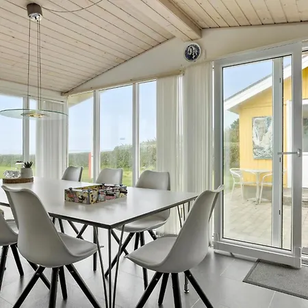 Dom wakacyjny 3 Bedroom Amazing In *